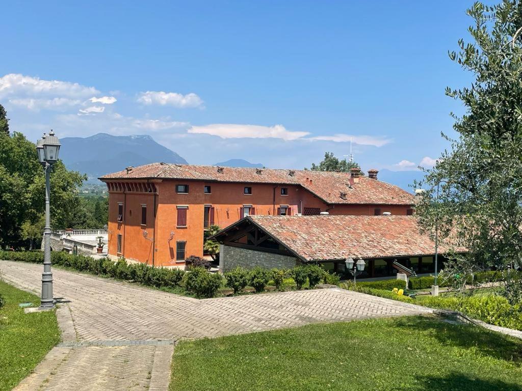 Garda Golf Country Chic Home Soiano Del Lago Bagian luar foto